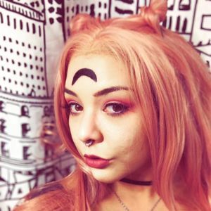 Meet your Posher, Desiree